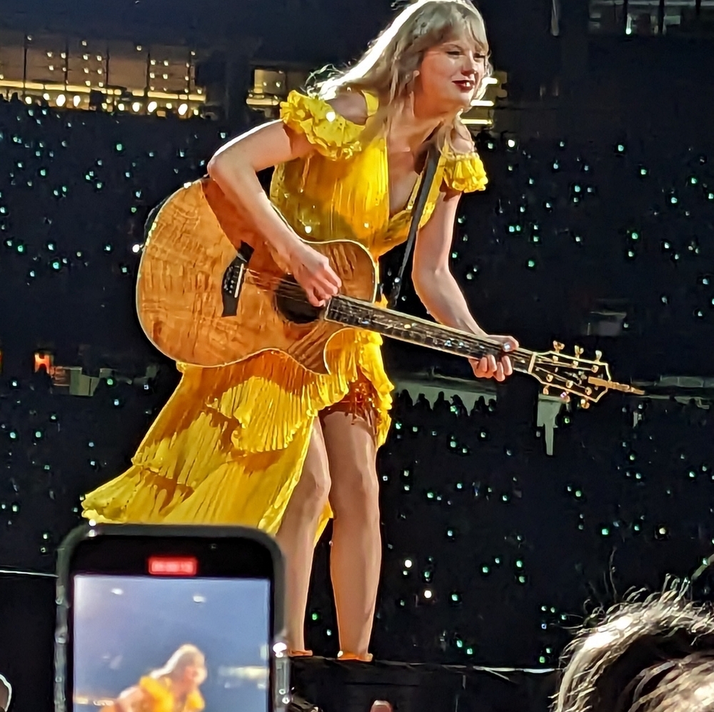 Complete Taylor Swift The Eras Tour VIP Box Set, Foxborough, May 2023 - Picture 8 of 8